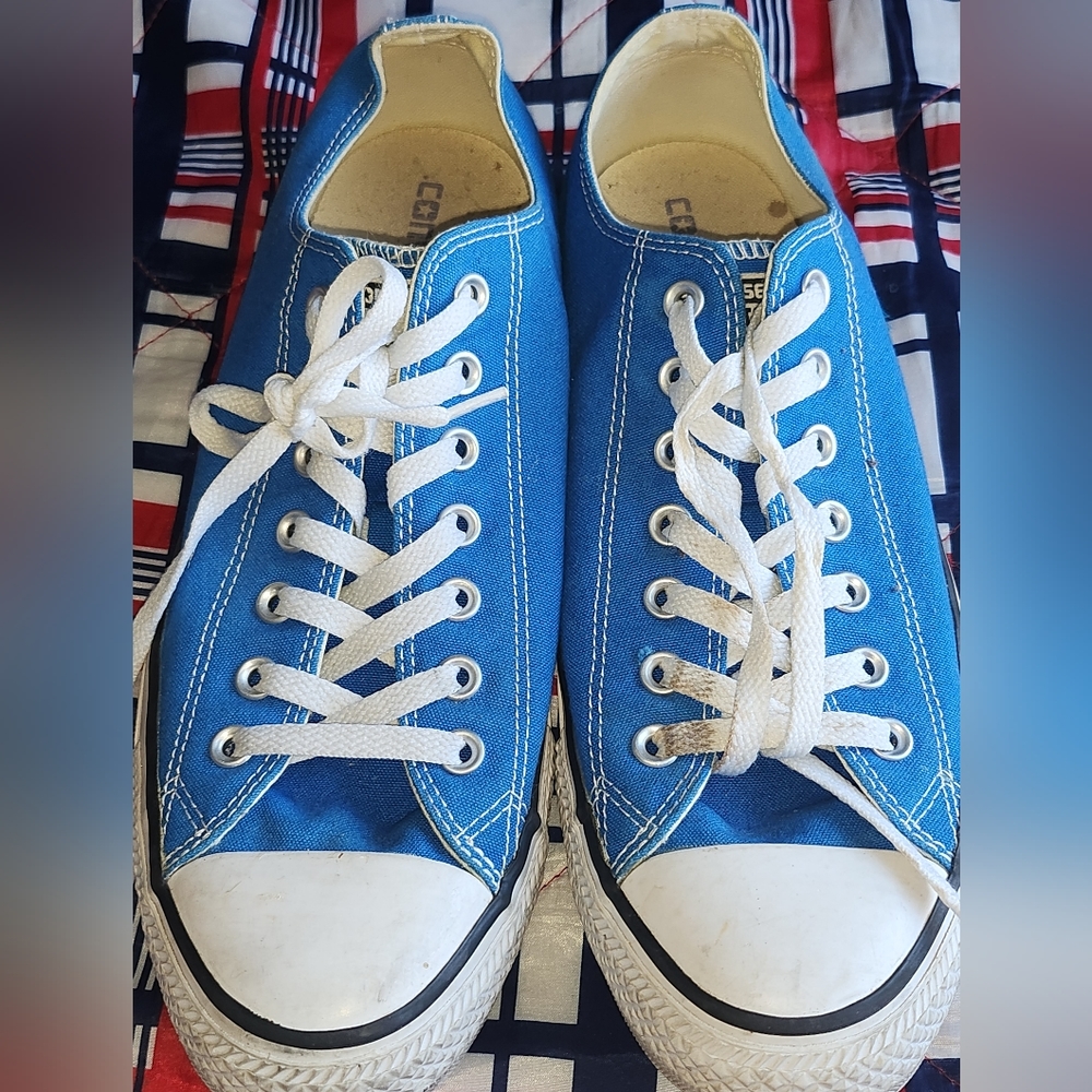 Barely worn Blue Converse All Star men's size 11